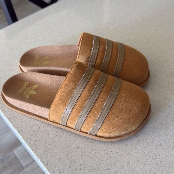 adidas Women’s Slide Sandals in Tan/Gold - Picture 8 of 14